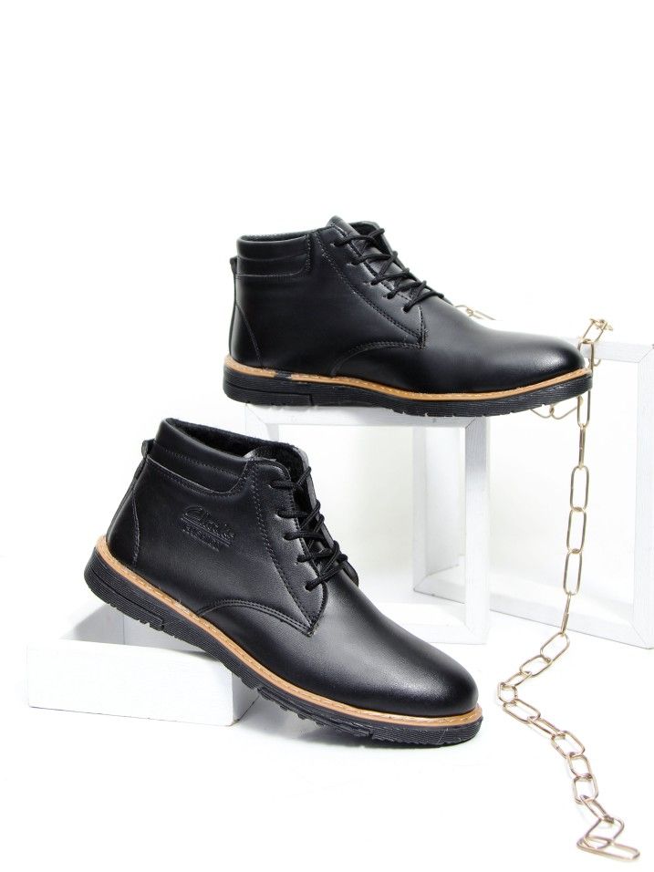 نیم بوت clarks مشکی