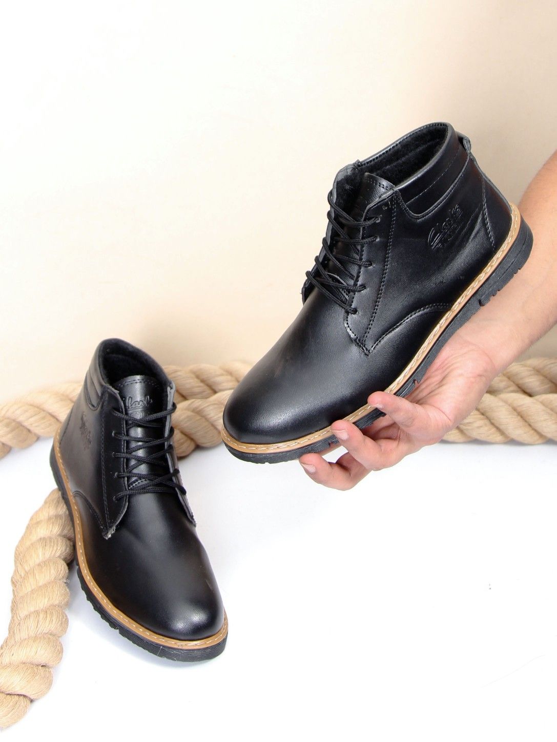 نیم بوت clarks مشکی